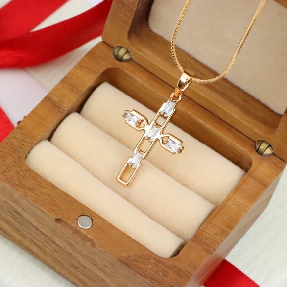 "Rose Gold Cross Pendant with Baguette-Cut White Stones Design, XPPT1607 - Picture 6 of 12